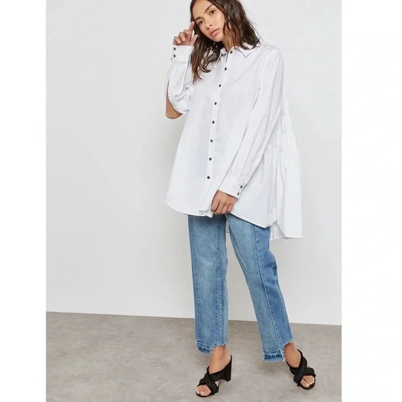 Caara Two Tone Straight Denim Blue Jeans NWT - Picture 1 of 10